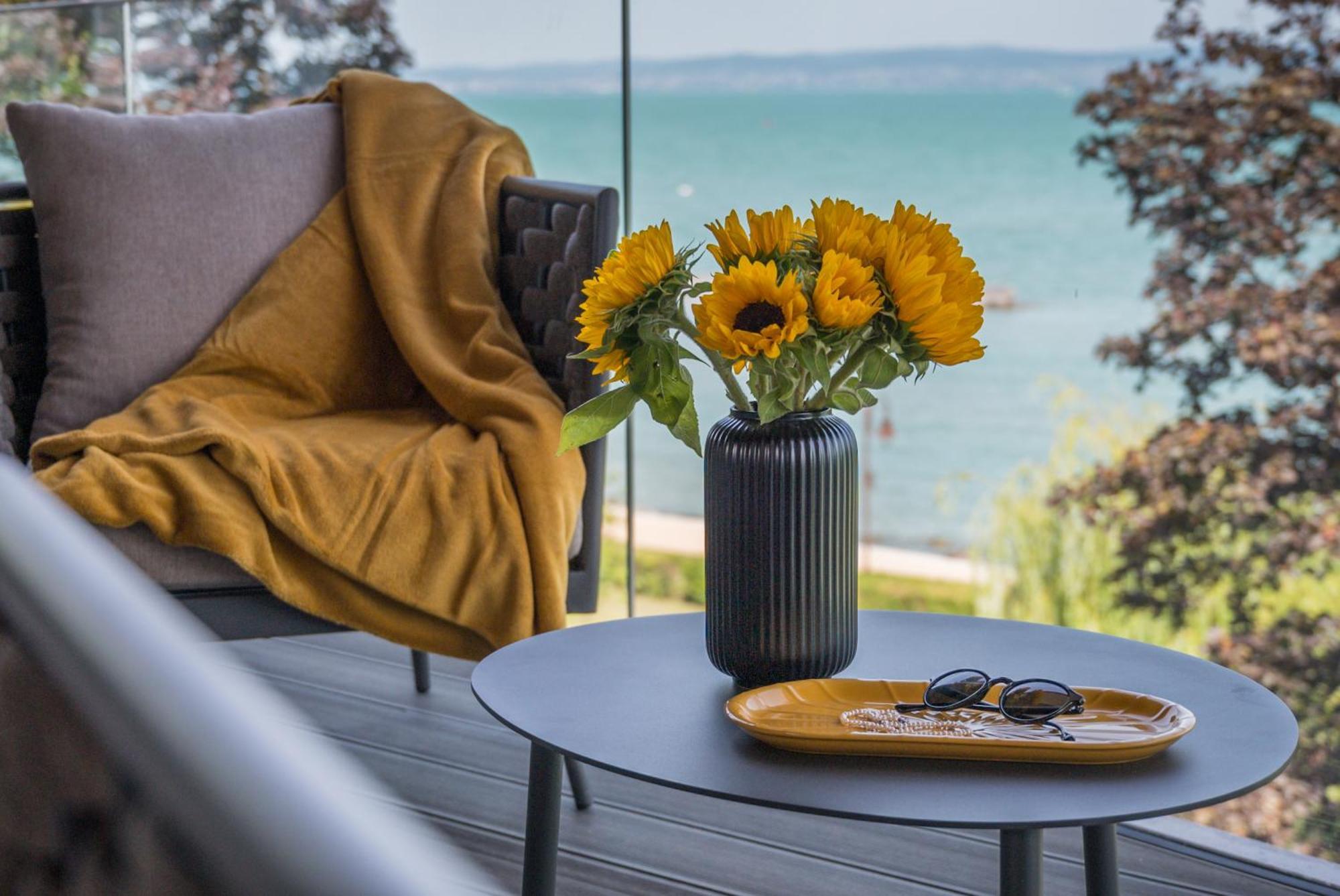 Bj81 Suite Hotel Siófok Eksteriør bilde
