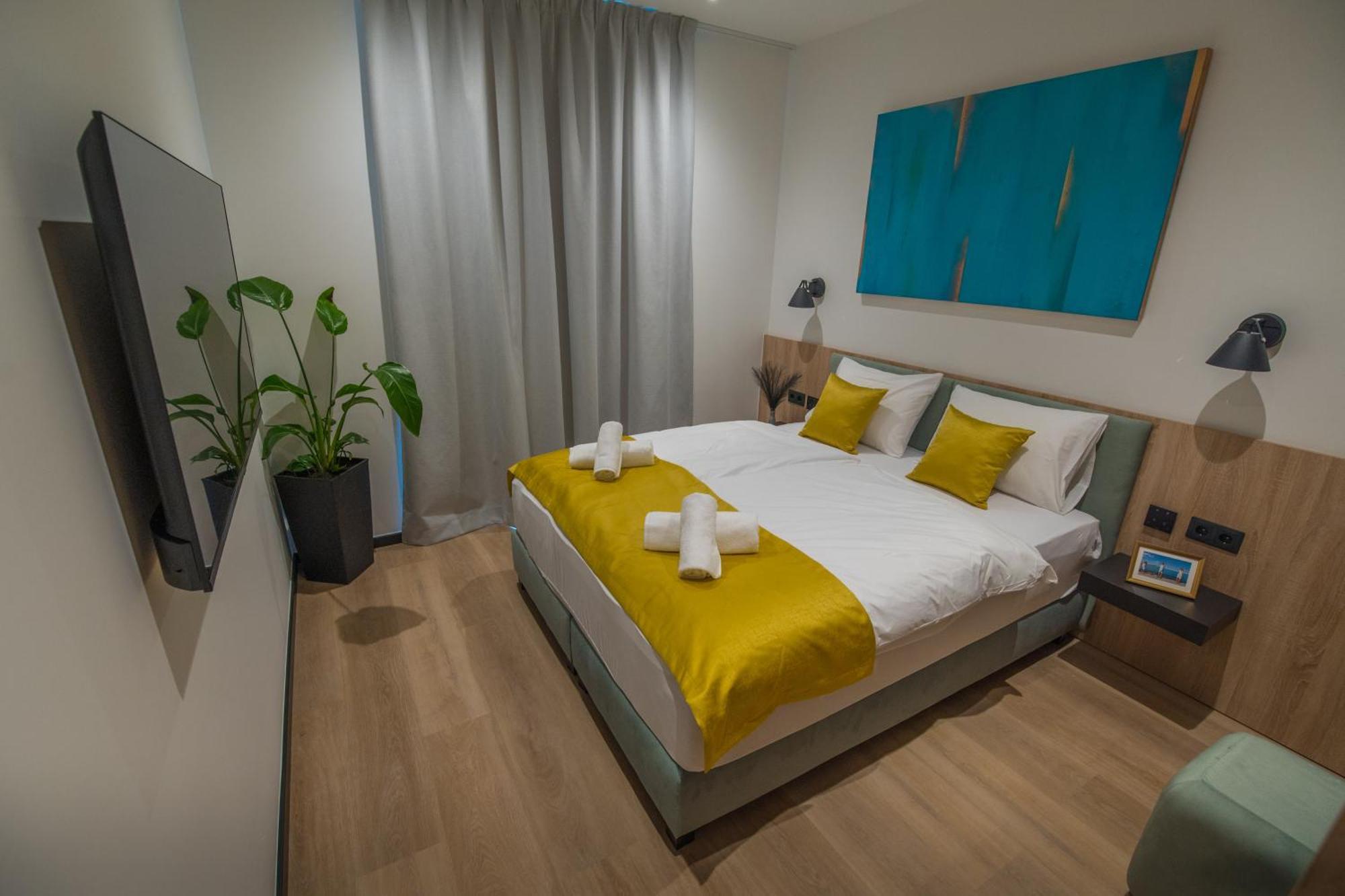 Bj81 Suite Hotel Siófok Eksteriør bilde