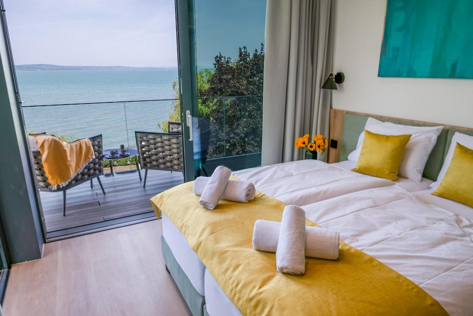 Bj81 Suite Hotel Siófok Eksteriør bilde