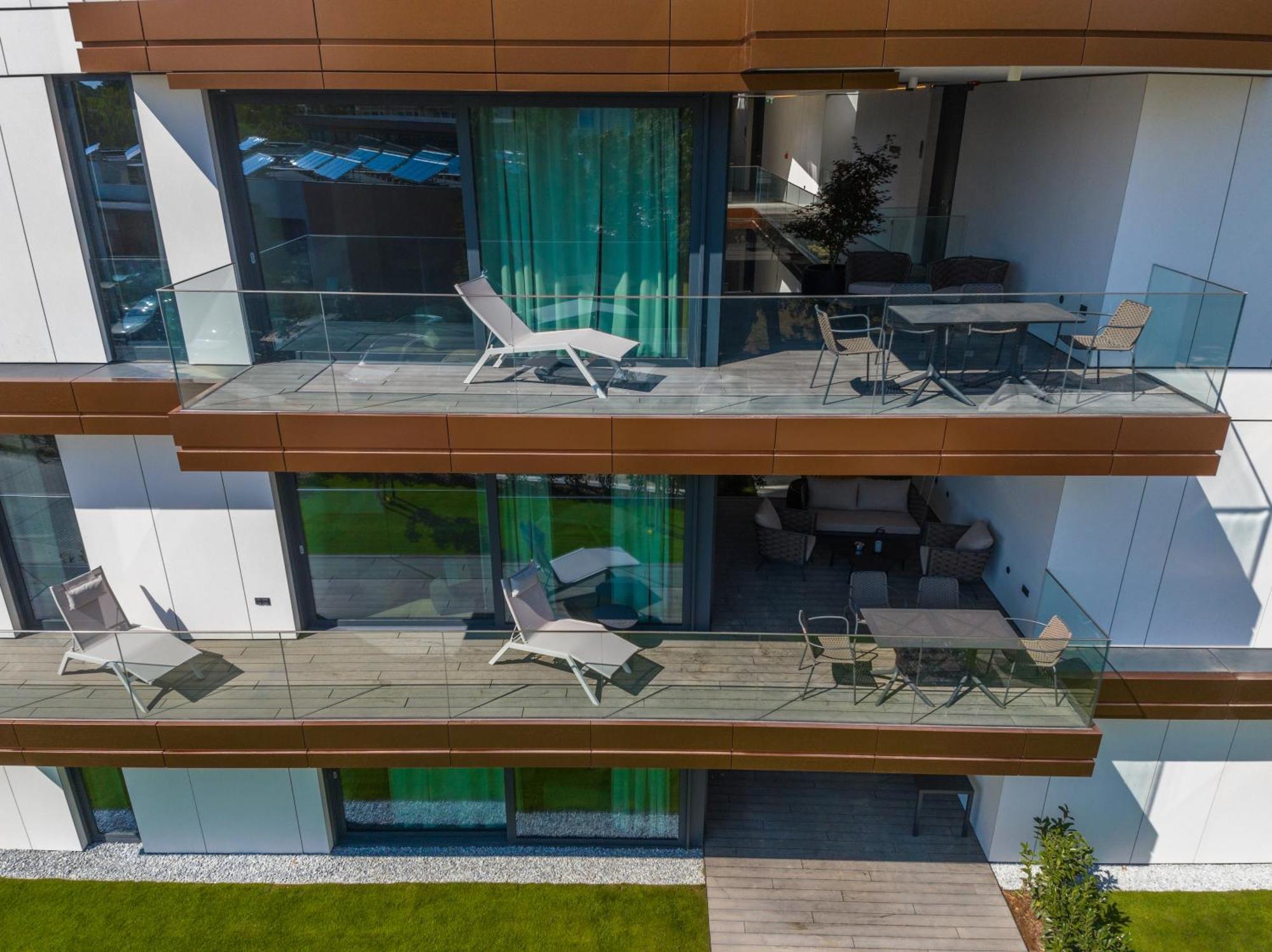 Bj81 Suite Hotel Siófok Eksteriør bilde