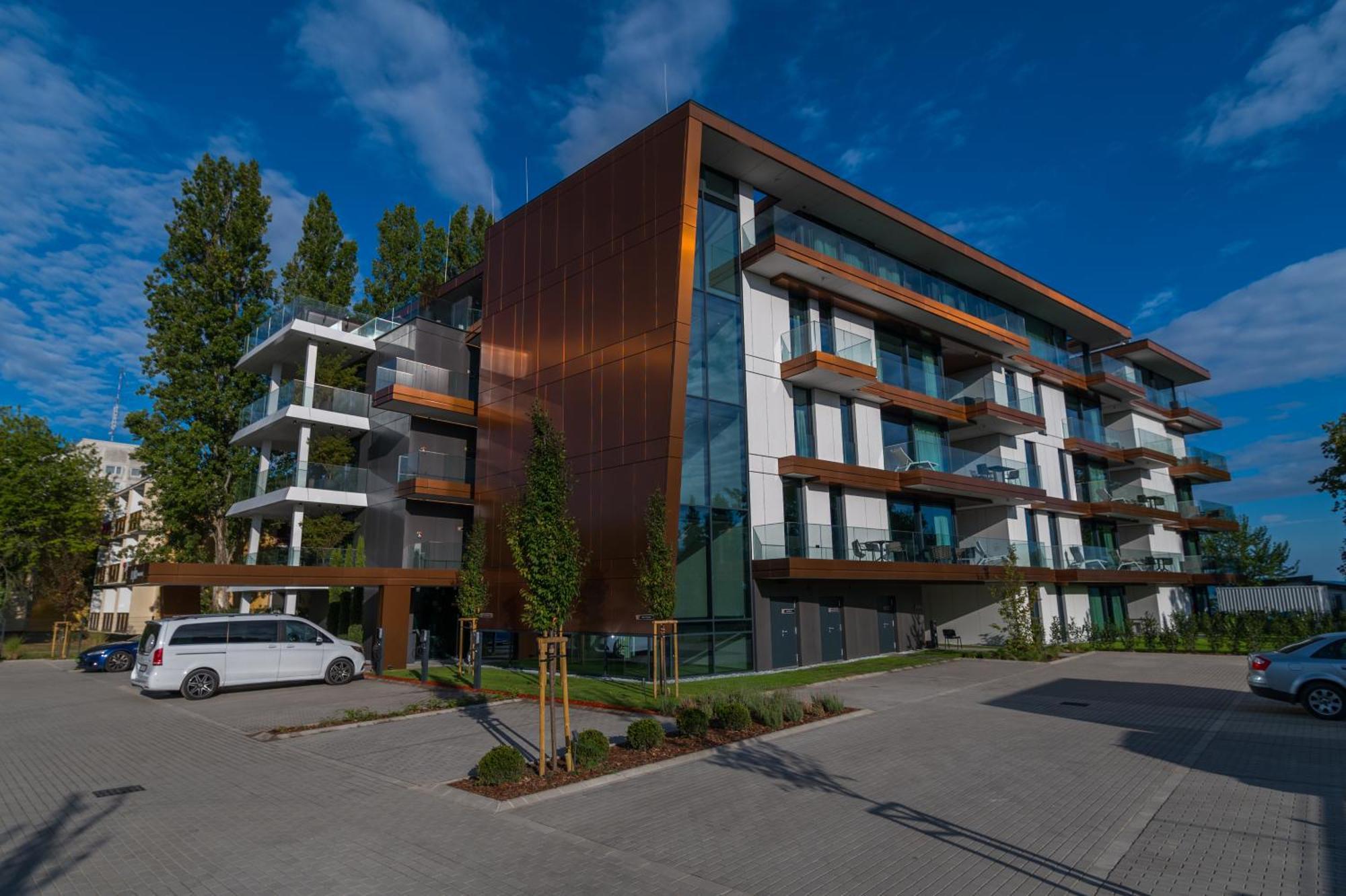 Bj81 Suite Hotel Siófok Eksteriør bilde