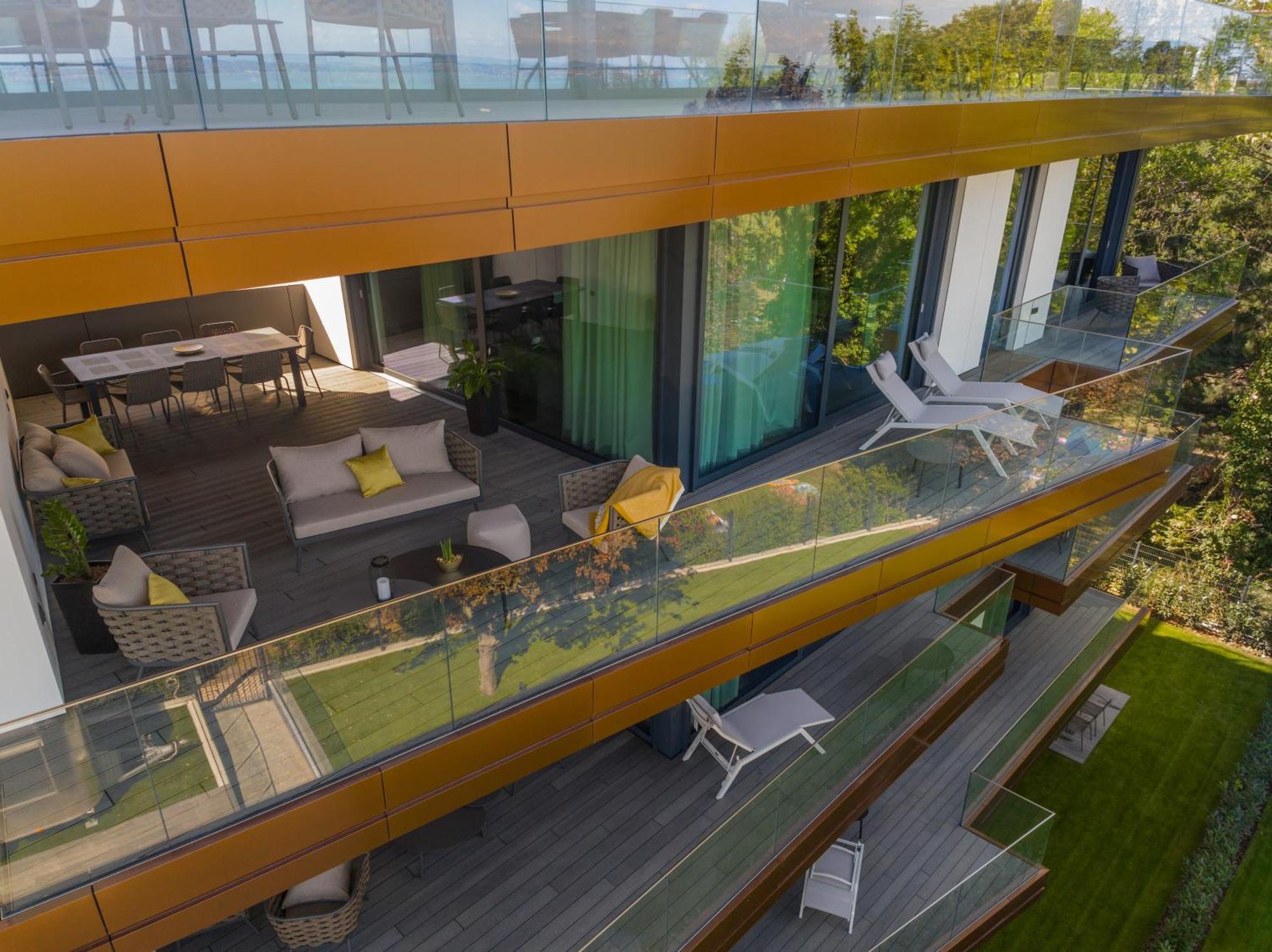 Bj81 Suite Hotel Siófok Eksteriør bilde
