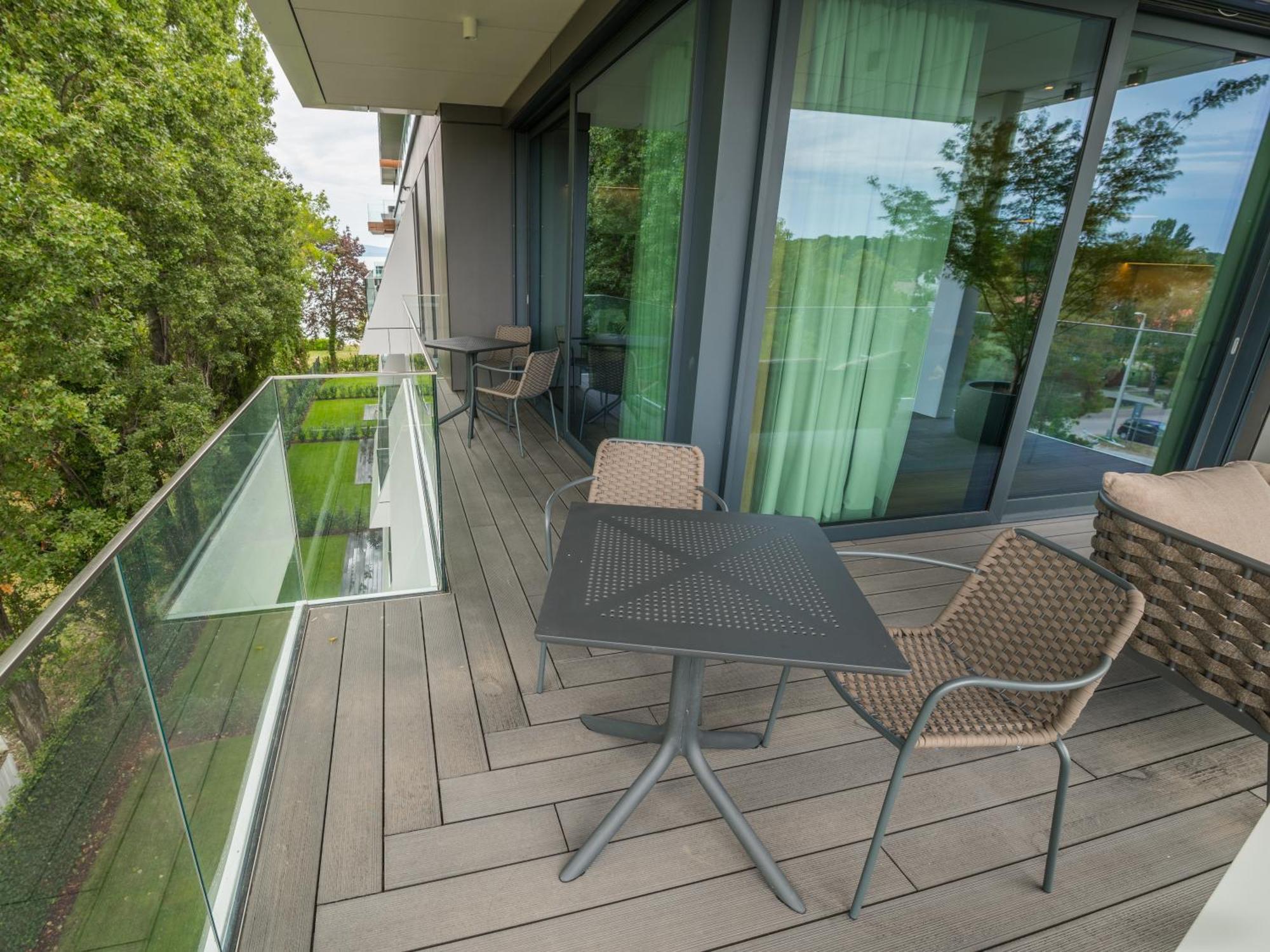 Bj81 Suite Hotel Siófok Rom bilde