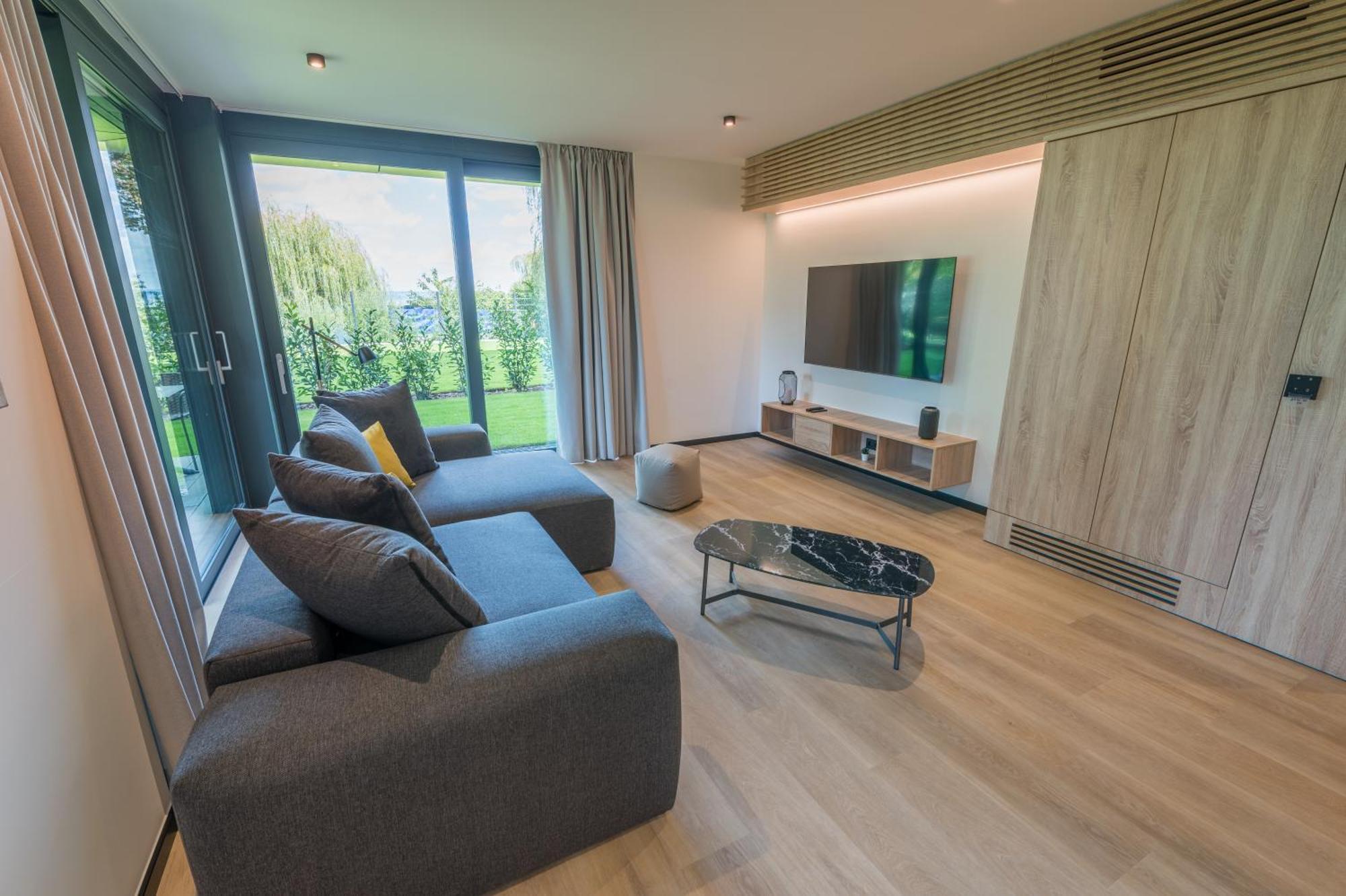 Bj81 Suite Hotel Siófok Eksteriør bilde