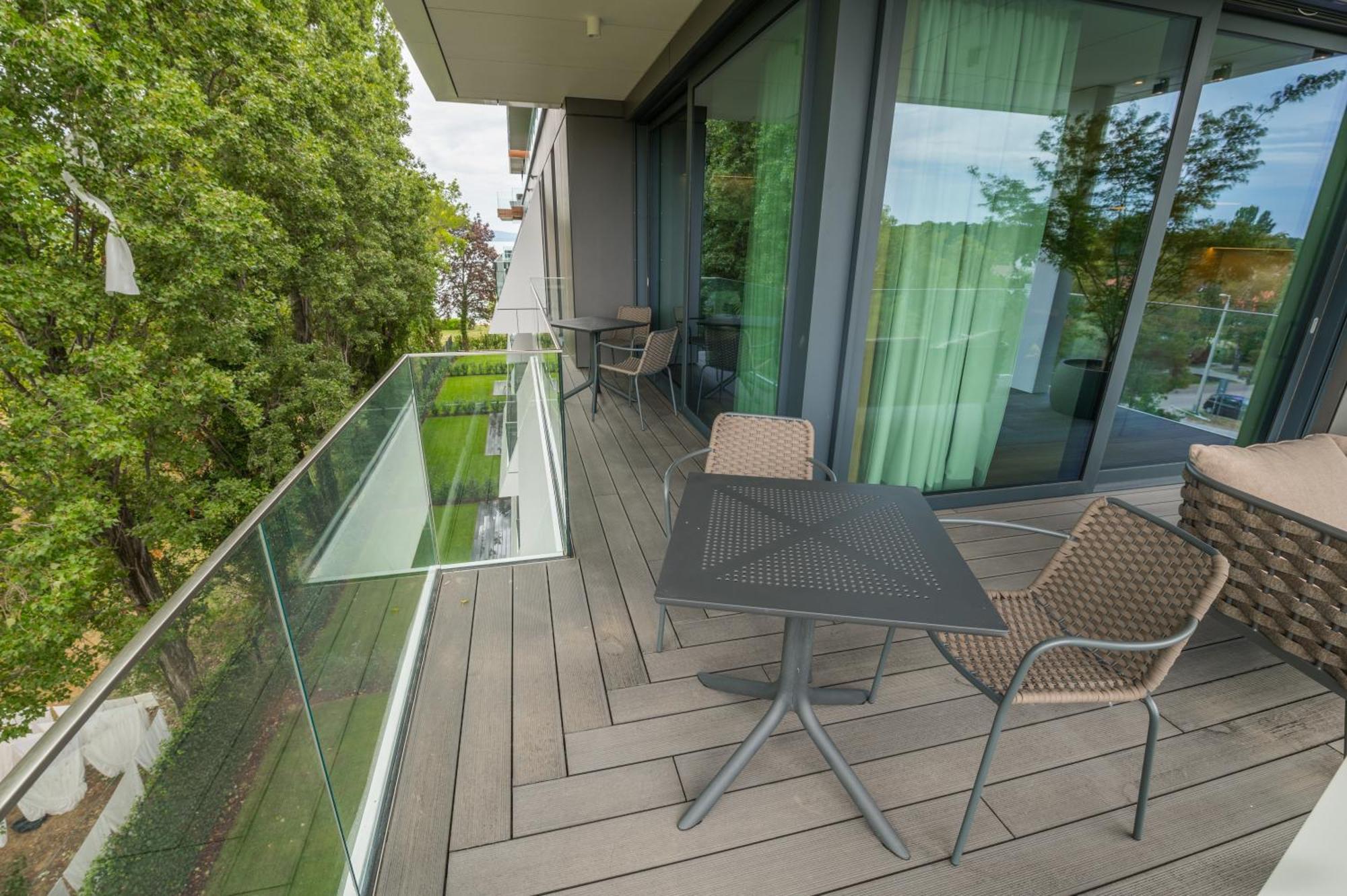 Bj81 Suite Hotel Siófok Rom bilde